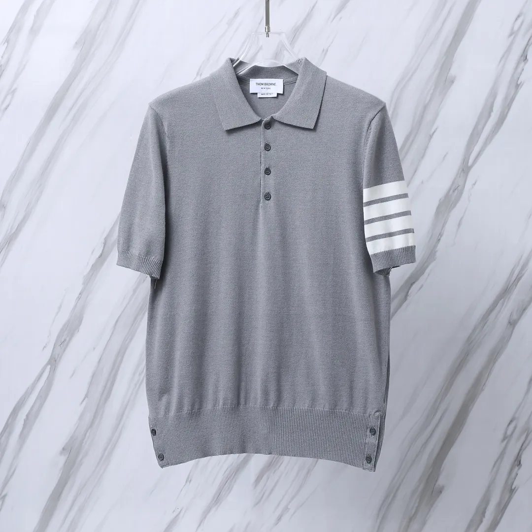 ：M 32（TB POLO ） THOM BROWNE POLO TB POLO Classic Breathable Authentic Quality + Authentic + Same Style Size：1/2/3/4 ：White/Black/Navy Blue/Light Gray